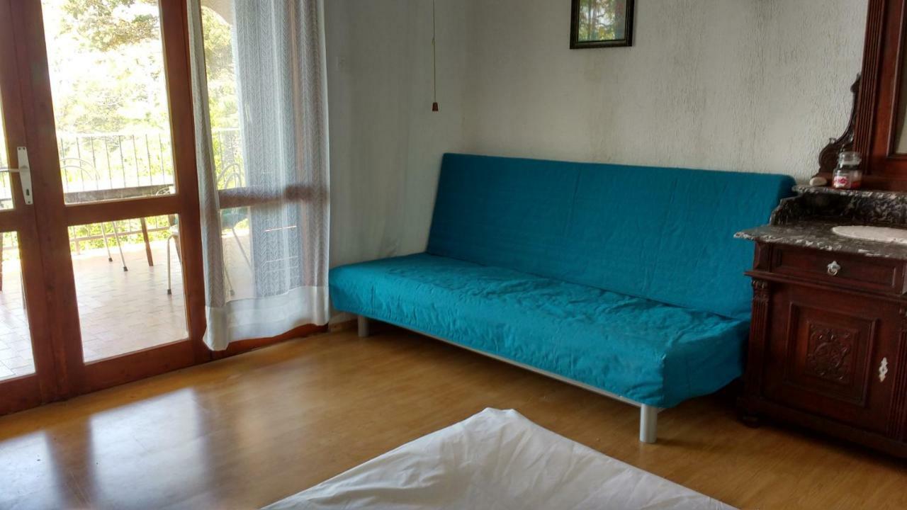 Apartments Bassi Stara Baška Eksteriør billede