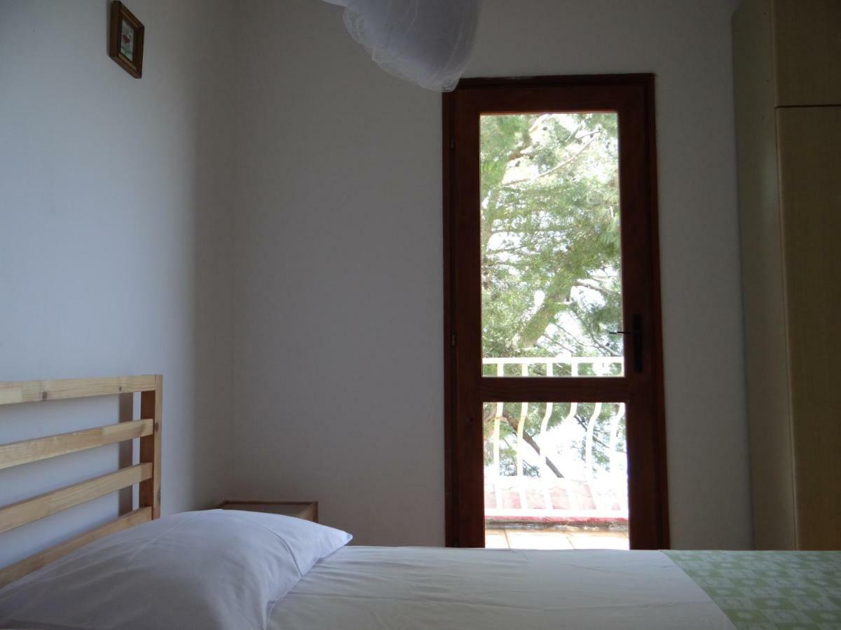 Apartments Bassi Stara Baška Eksteriør billede